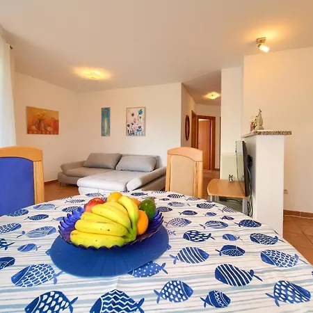 Apartment Camellia Vantacici Exterior photo