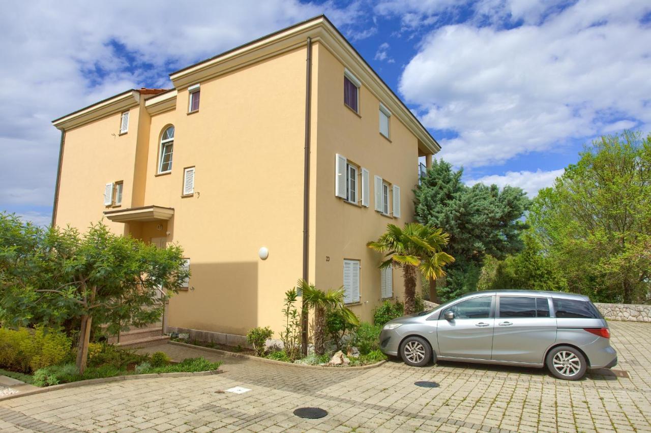 Apartment Camellia *