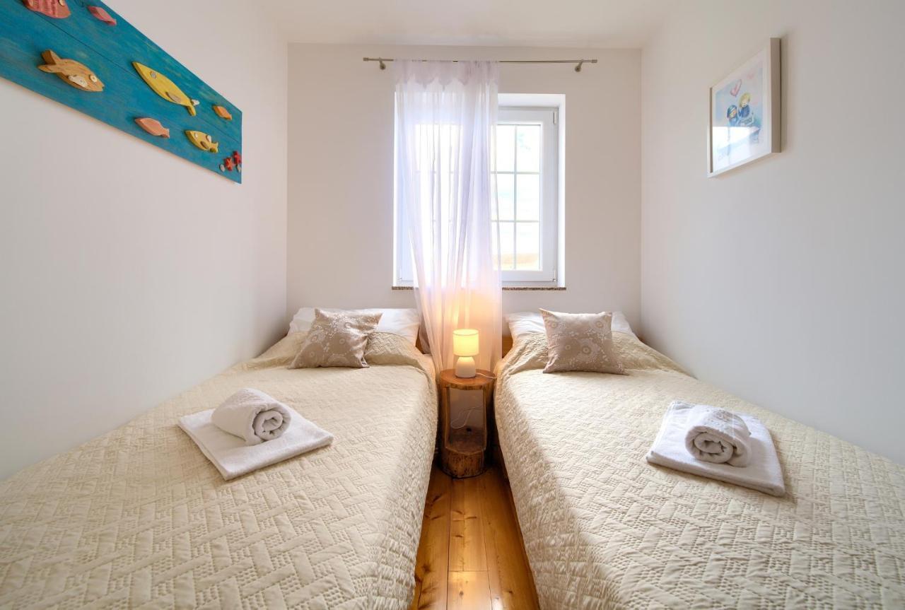 Camellia Apartment Vantacici